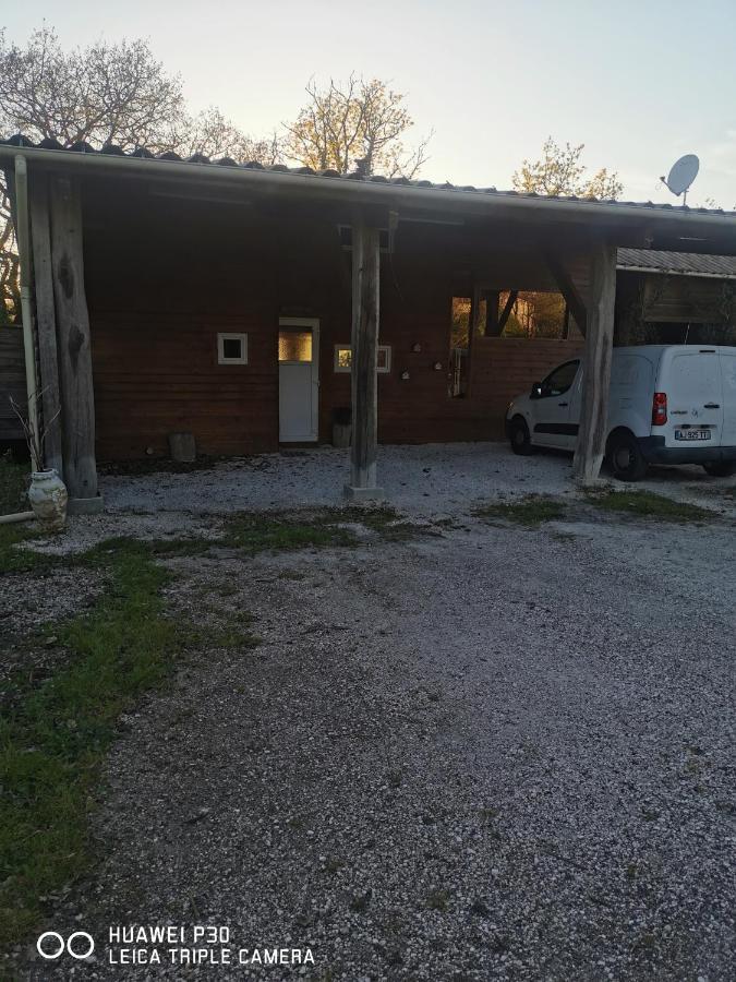 Gite Esprit Cabane Avec Spa Privatif Brassac  Exterior foto